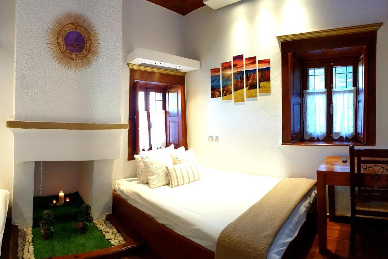 Astraka Guesthouse I Папигко Екстериор снимка