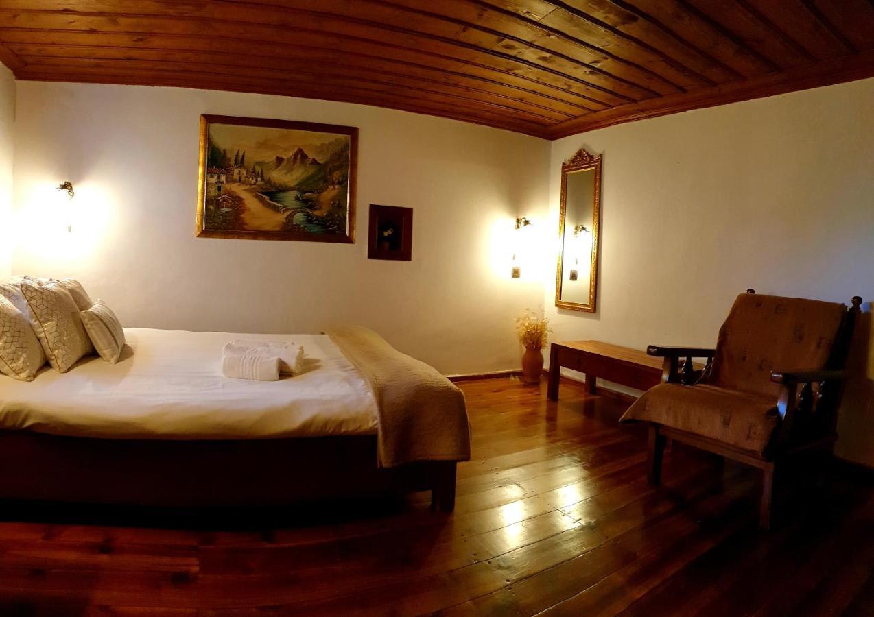 Astraka Guesthouse I Папигко Екстериор снимка